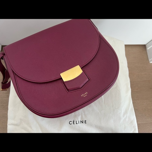 Celine Handbags - Authentic Medium Celine bag Trotteur
